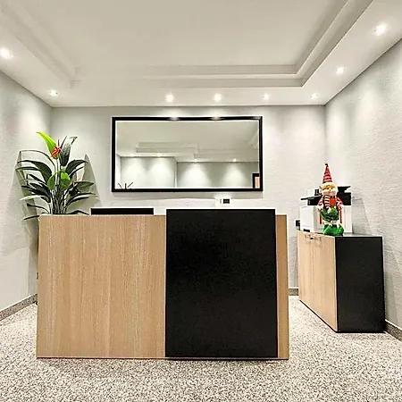 Les 4* Bari